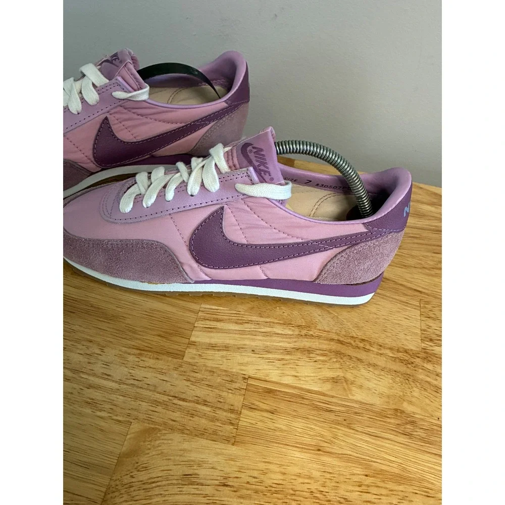 Vintage Nike Waffle Trainer Pink Purple Sneakers 830507PD Womens Size 7 rare